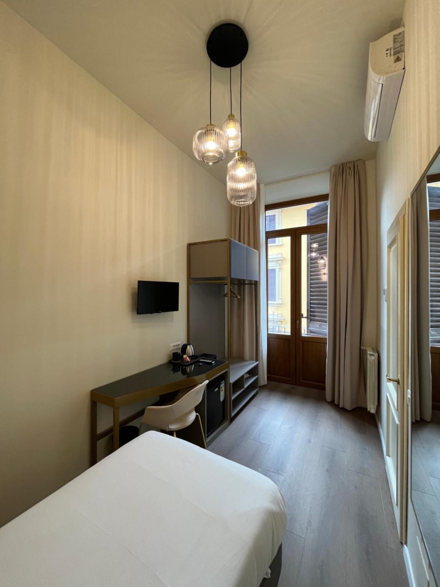Hotel Duca D'Aosta Florenz Exterior foto
